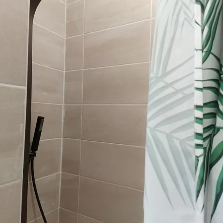 アパート 35m2 A L'etage ,1 Lit Double Le Vigeant
